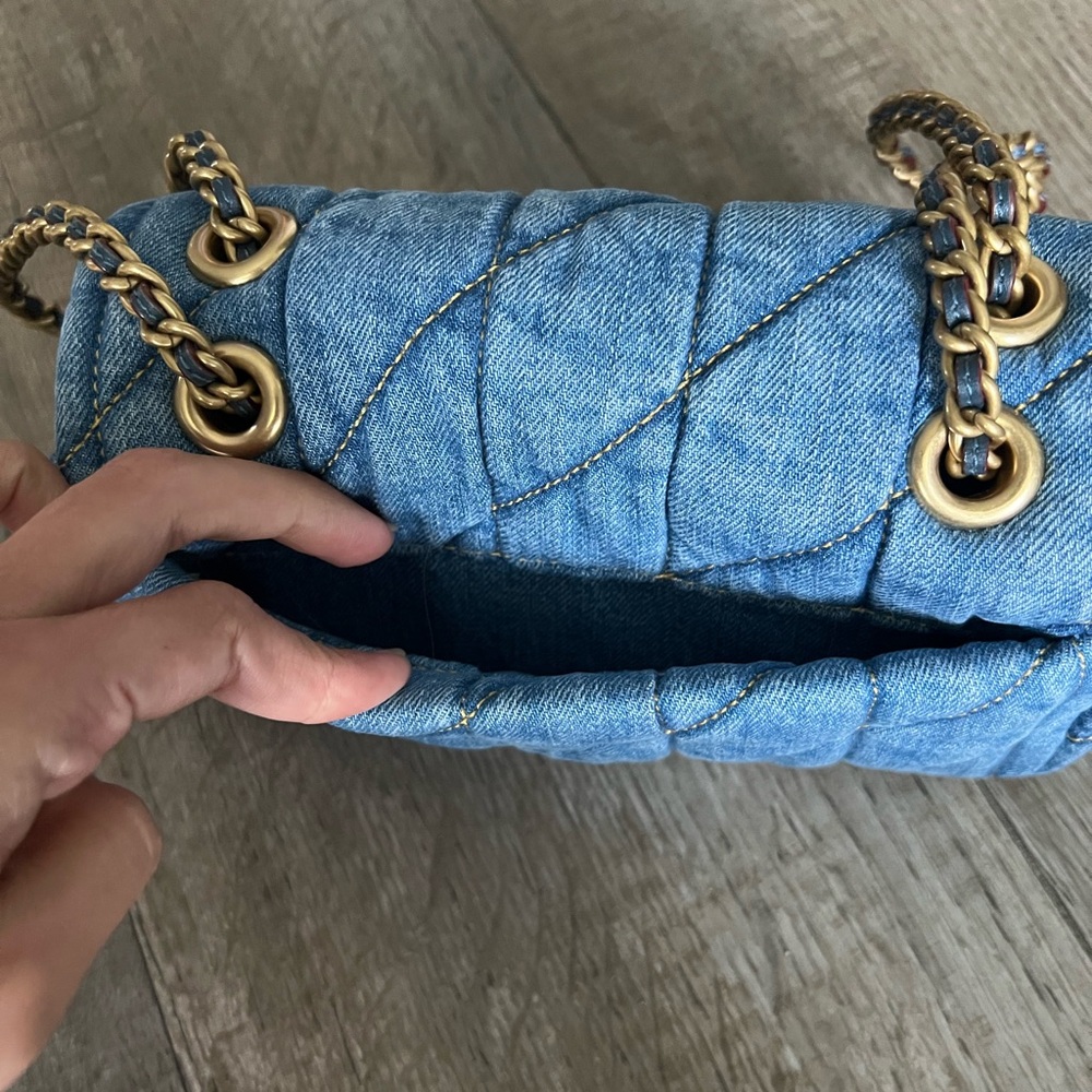 Coach Blue Quilted Shoulder Bag with Gold Chain - Picture 6 of 14
